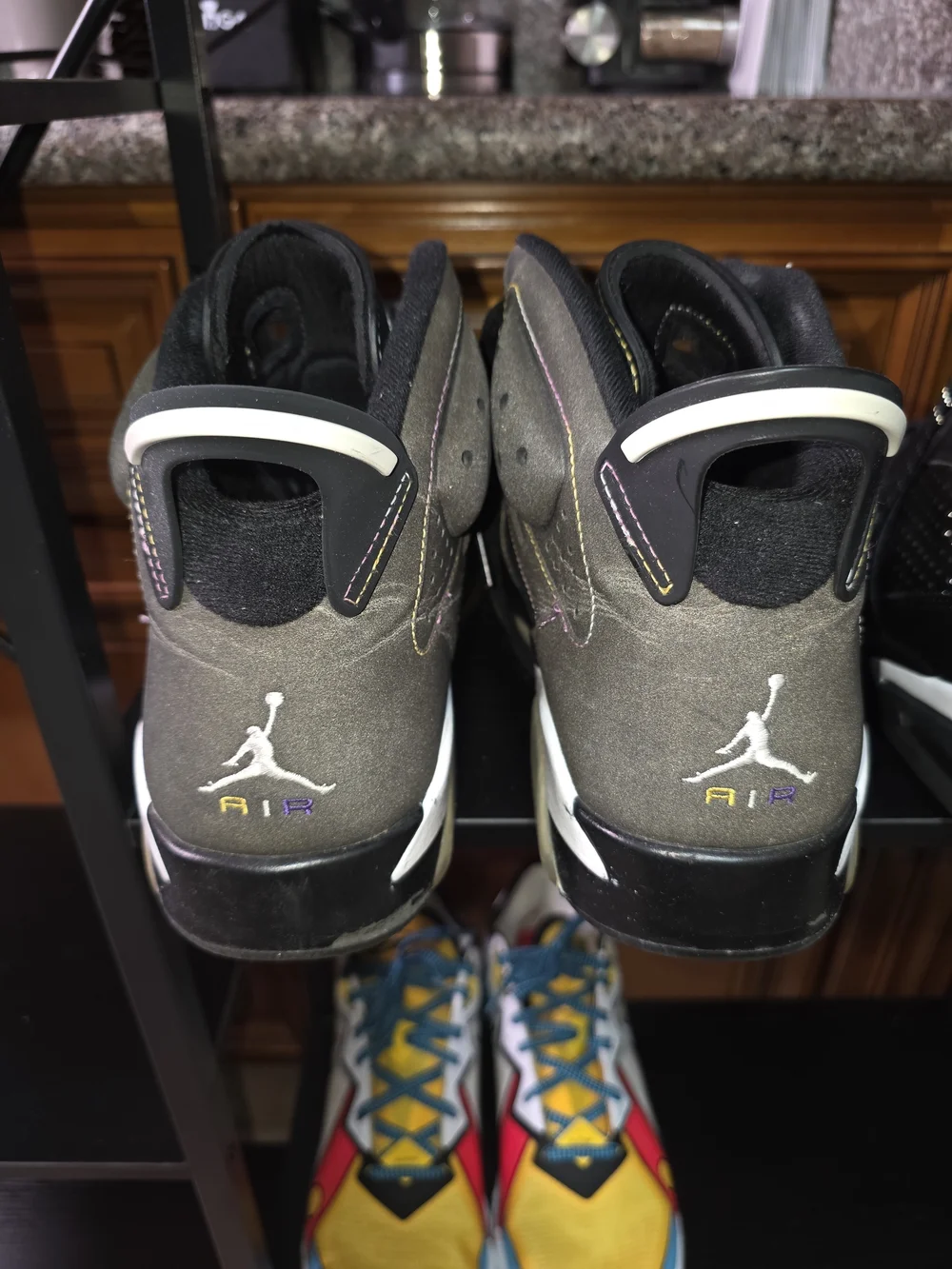 Air Jordan 6 Retro 'Lakers' Men's Basketball Shoe - Black/Gold Sz. 11